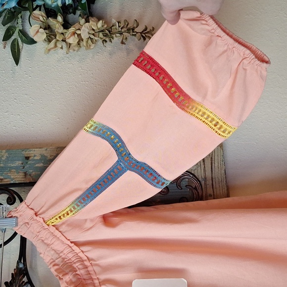 ENTRO Off the Shoulder Crochet Top in Peach. NWT Size Small - Picture 6 of 10